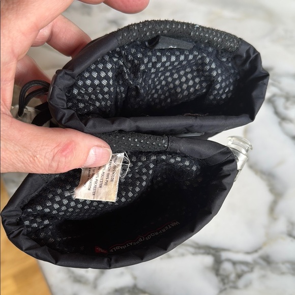 Scott Black Insulated Gloves with Adjustable Strap Women’s Medium - Picture 11 of 12